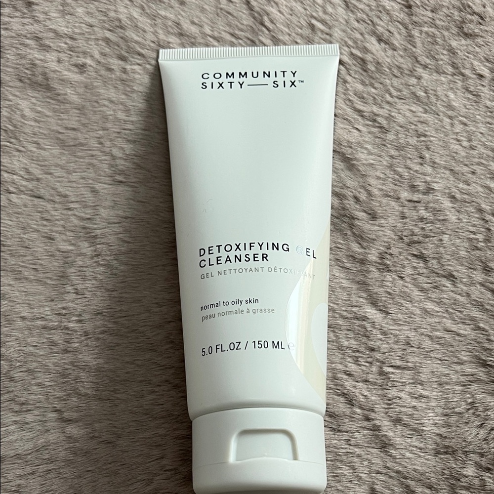 Detoxifying Gel Cleanser